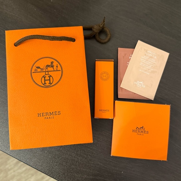Hermes samples - Picture 2 of 4